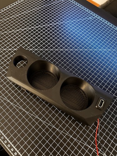 Bmw e30 cupholder - bmw, usb